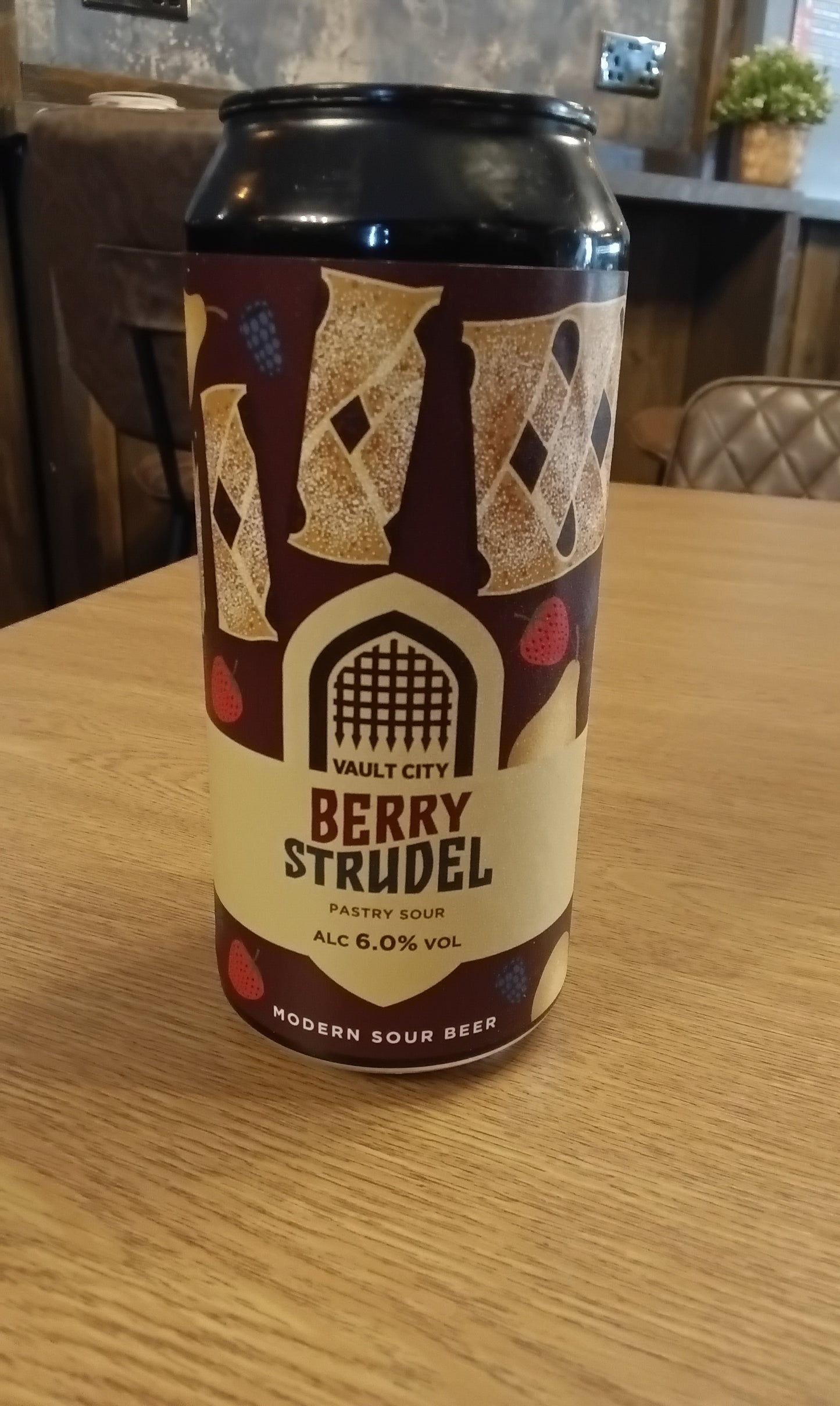 Vault City Berry Strudel 6.0% 440ml Can