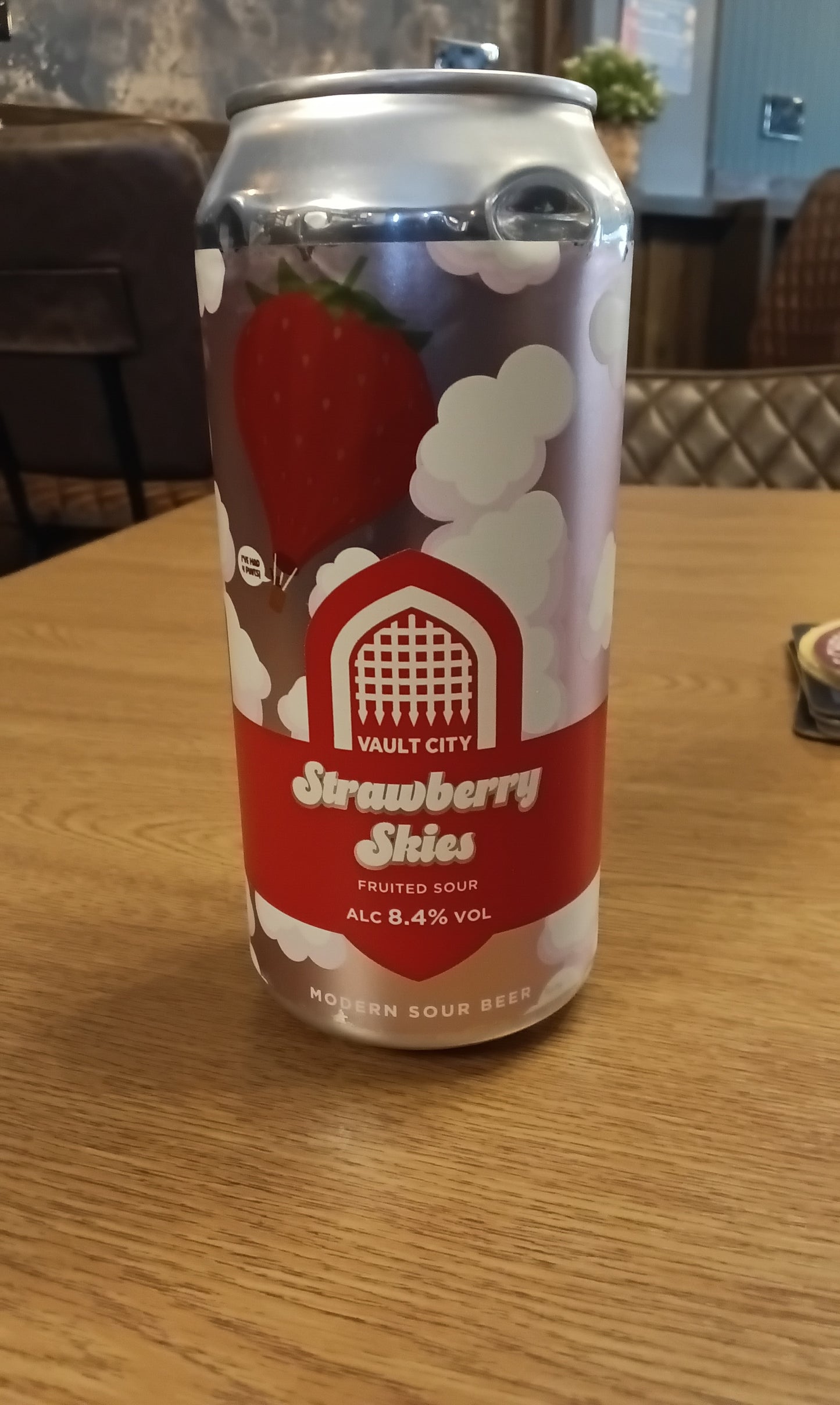 Vault City Strawberry Skies 8.4% 440ml Can